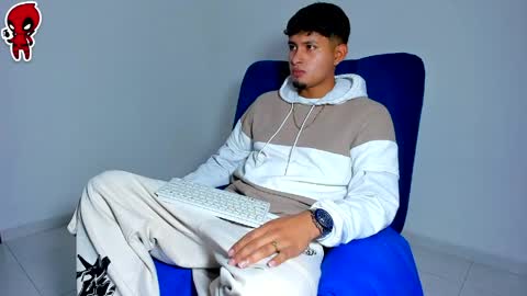  Dominic  online show from 26, 4, 2026