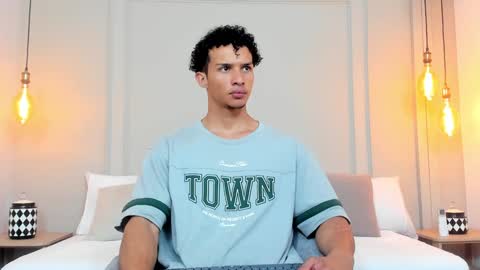 Dominick Star online show from 4, 12, 2024