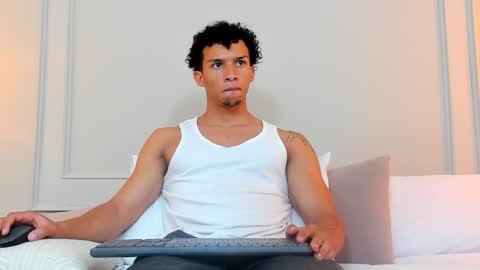 Dominick Star online show from 6, 12, 2024