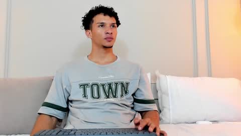 Dominick Star online show from 20, 12, 2024