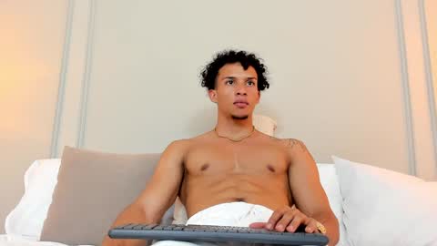 Dominick Star online show from 27, 12, 2024