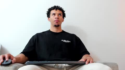 Dominick Star online show from 21, 1, 2025