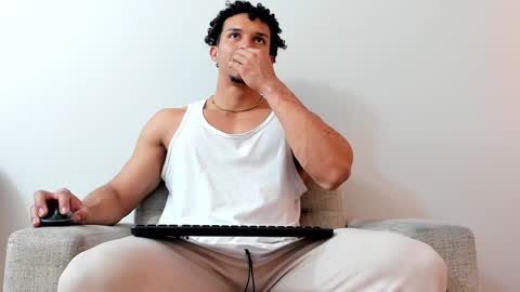 Dominick Star online show from 22, 1, 2025