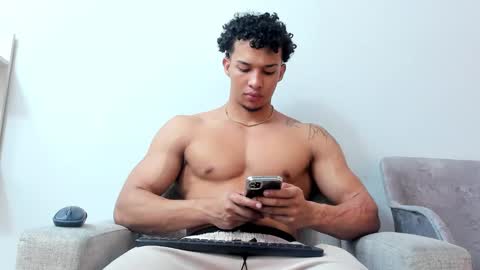 Dominick Star online show from 29, 1, 2025