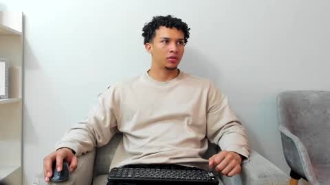 Dominick Star online show from 31, 1, 2025