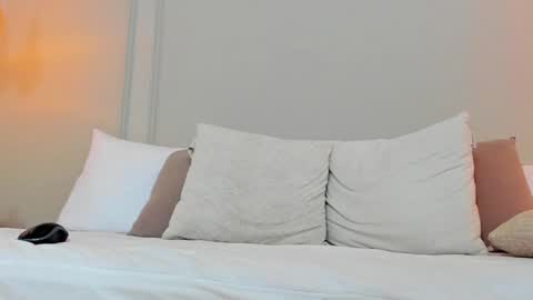 Dominick Star online show from 6, 2, 2025