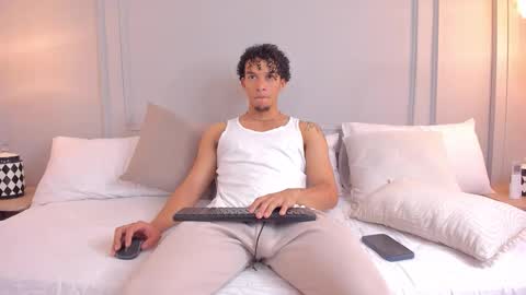 Dominick Star online show from 2, 11, 2025