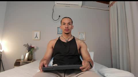 Snapshot of dominik_drake chatting on 1, 4, 2026 Dominik Drake online show from 1, 4, 2026