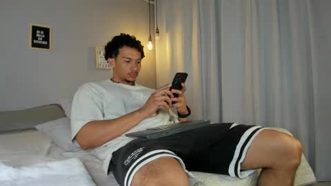 Snapshot of dominik_drake chatting on 18, 4, 2026 Dominik Drake online show from 18, 4, 2026