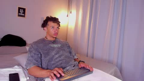 Snapshot of dominik_drake chatting on 4, 5, 2026 Dominik Drake online show from 4, 5, 2026