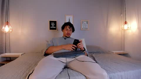 Snapshot of dominik_drake chatting on 20, 5, 2026 Dominik Drake online show from 20, 5, 2026