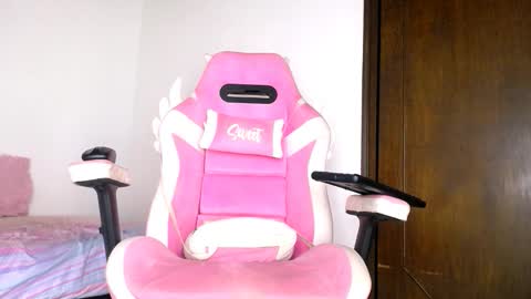   online show from 14, 11, 2025