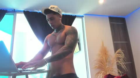 Only fans Ronnie col---InstaRonniecolleman  online show from 11, 6, 2026