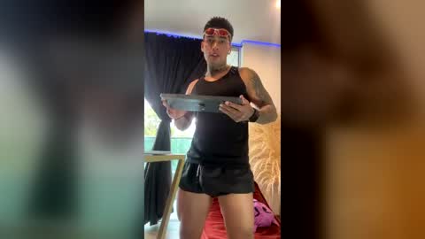Snapshot of dominiofit chatting on 18, 7, 2026 Only fans Ronnie col---InstaRonniecolleman online show from 18, 7, 2026