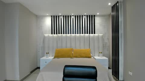 Dominique online show from 10, 3, 2025