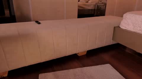 Dominique online show from 16, 5, 2026