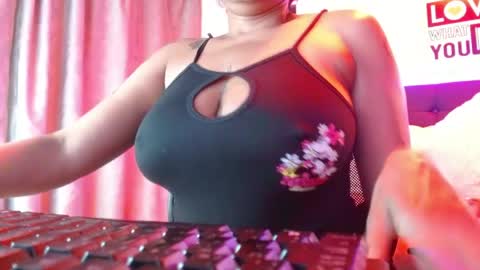 Snapshot of domink_gilr chatting on 24, 5, 2026 D O M I N K online show from 24, 5, 2026