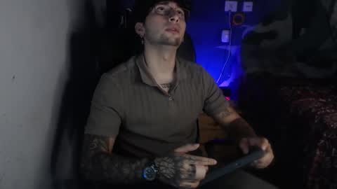 Snapshot of dominus_kane chatting on 4, 12, 2025 dominus_kane online show from 4, 12, 2025