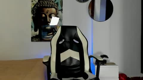 Snapshot of dominyck_ chatting on 8, 7, 2026 dominyck_ online show from 8, 7, 2026