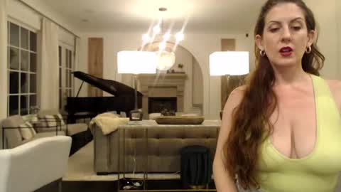 Snapshot of dommetomorrow chatting on 18, 6, 2026 DommeTomorrow online show from 18, 6, 2026