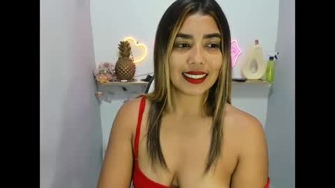 dona_tella online show from 14, 4, 2026