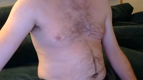 Snapshot of doniush3 chatting on 9, 8, 2026 doniush3 online show from 9, 8, 2026