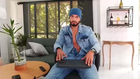 Victor online show from 12, 9, 2025