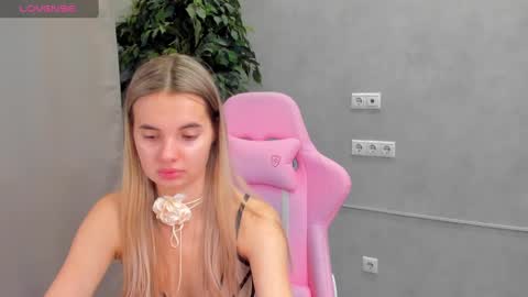 Donna On GMT2 Mon-Fri 3-9 AM online show from 14, 1, 2025