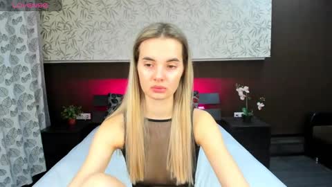 Donna On GMT2 Mon-Fri 3-9 AM online show from 30, 1, 2025