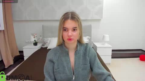 Donna On GMT2 Mon-Fri 3-9 AM online show from 22, 2, 2026