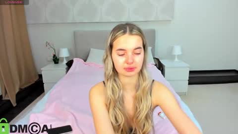 Donna On GMT2 Mon-Fri 3-9 AM online show from 17, 4, 2026