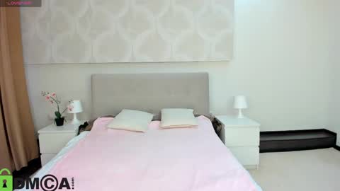 Donna On GMT2 Mon-Fri 3-9 AM online show from 24, 4, 2026