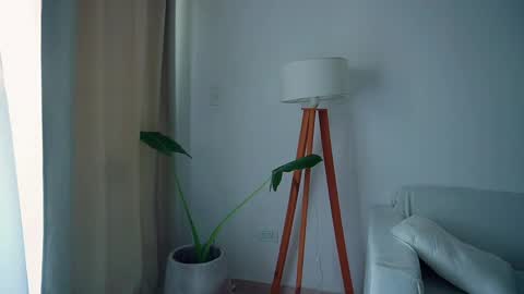 Donatella online show from 14, 4, 2026