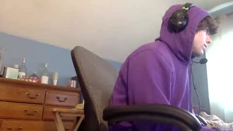 donutking42069 online show from 5, 4, 2026