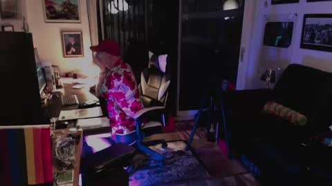 Snapshot of dopeleaf2 chatting on 12, 7, 2026 dopeleaf2 online show from 12, 7, 2026