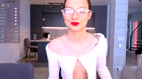 Snapshot of dorafisher01 chatting on 18, 11, 2025 Dora online show from 18, 11, 2025