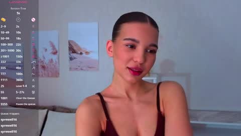 Kiki online show from 9, 4, 2026