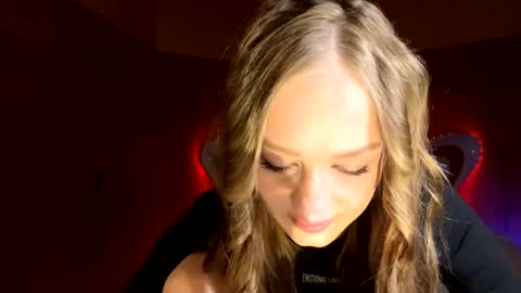 Anika online show from 15, 4, 2026