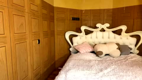 Anika online show from 21, 4, 2026