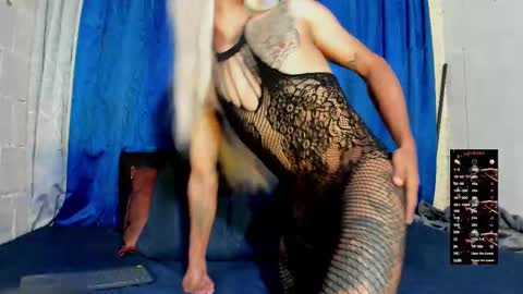 Nicolle online show from 8, 10, 2025