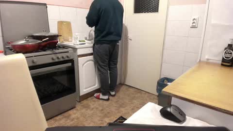 Snapshot of doriancretu95 chatting on 5, 12, 2024 menu below online show from 5, 12, 2024