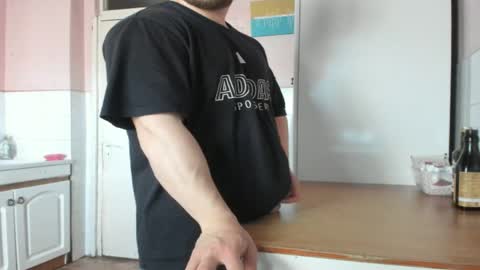 Snapshot of doriancretu95 chatting on 4, 5, 2026 menu below online show from 4, 5, 2026