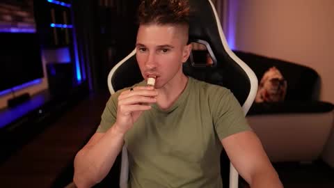 Dorian Reyes online show from 18, 9, 2025