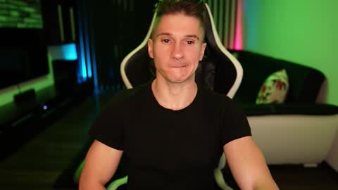 Dorian Reyes online show from 2, 10, 2025