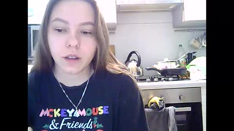 Dorrie Ann online show from 4, 1, 2025