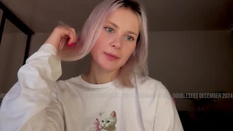 Snapshot of doublecuties chatting on 13, 12, 2024 Lana Eva dont forget to give us a thumb up online show from 13, 12, 2024