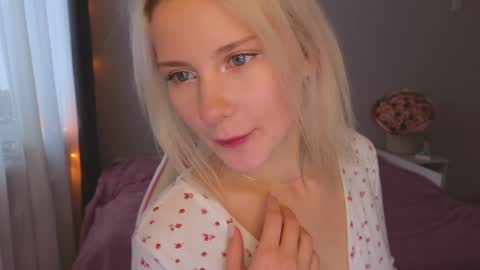 Snapshot of doublecuties chatting on 26, 12, 2024 Lana Eva dont forget to give us a thumb up online show from 26, 12, 2024
