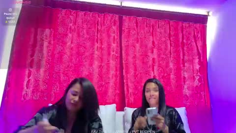 Double Delight online show from 23, 4, 2026