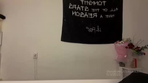 MOLLYYYY dont forget to give me a thumb up online show from 6, 3, 2026