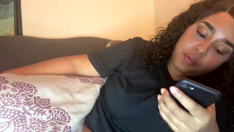 Snapshot of dove_love22 chatting on 30, 10, 2025 dove_love22 online show from 30, 10, 2025